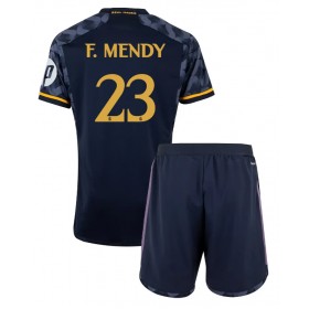 Real Madrid Ferland Mendy #23 Auswärtstrikot 2023-24 Kurzarm (+ kurze hosen)